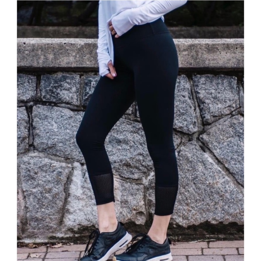 Zyia Active Harmony Black Mesh High Rise Waisted Cinch 7/8 Leggings Size Medium